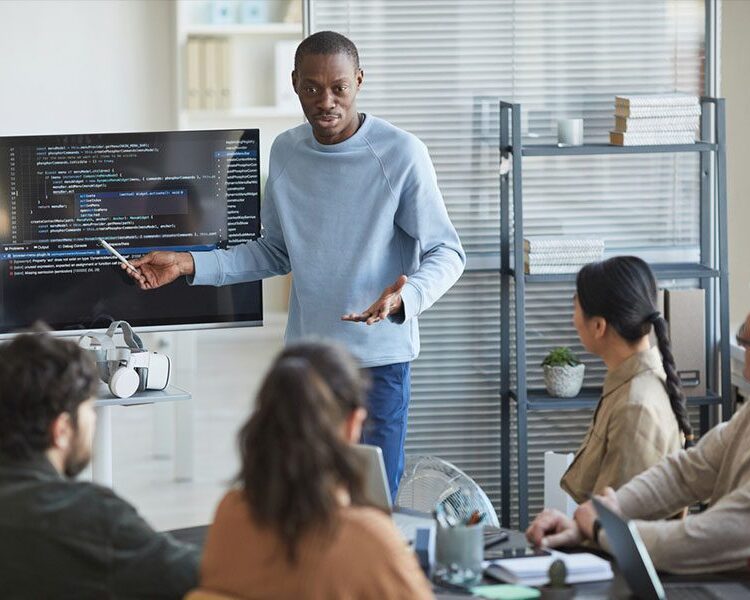 Projects software engineers need in their portfolios to get hired thumbnail
